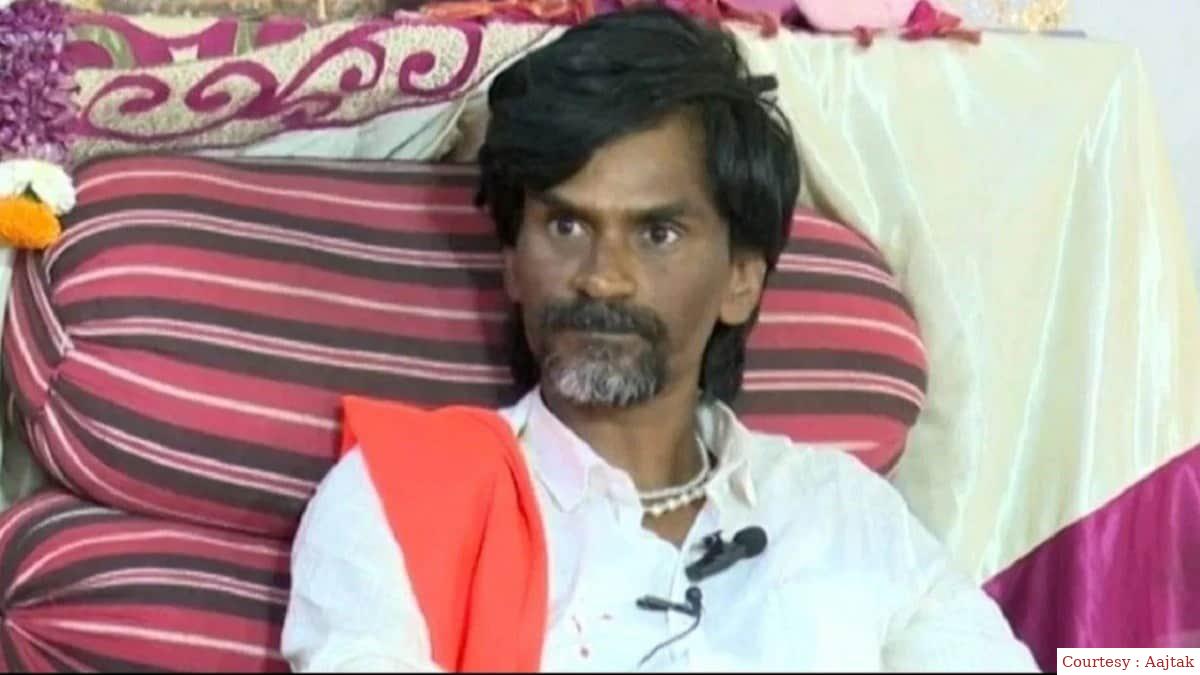 Jarangs opponent march for Maratha reservation