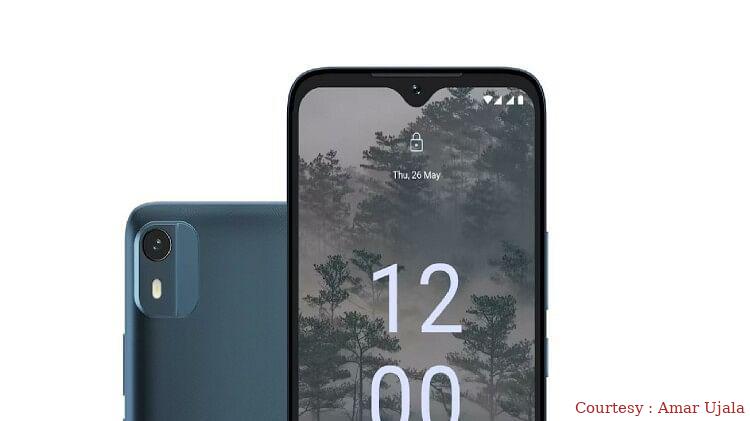 Launch Nokias C series smartphones.