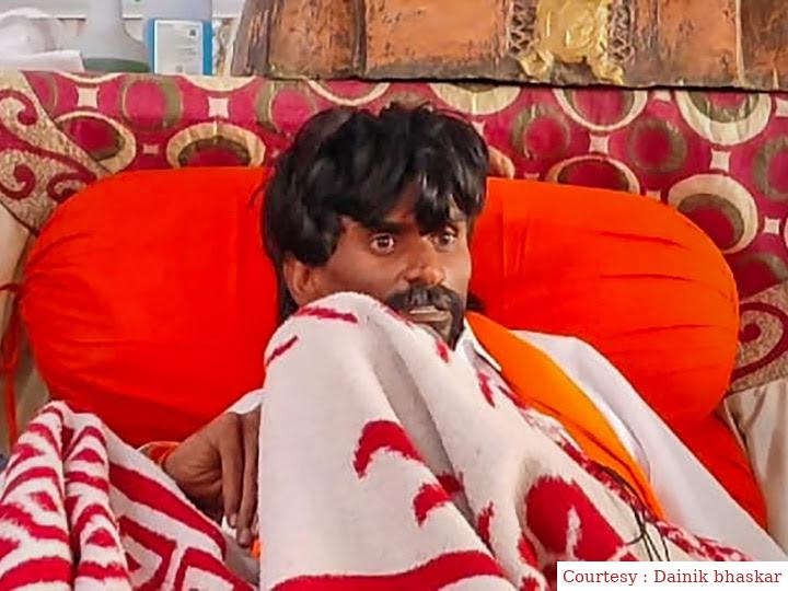 महाराष्ट्र सरकार मराठा आरक्षण देने को तैयार हुई।