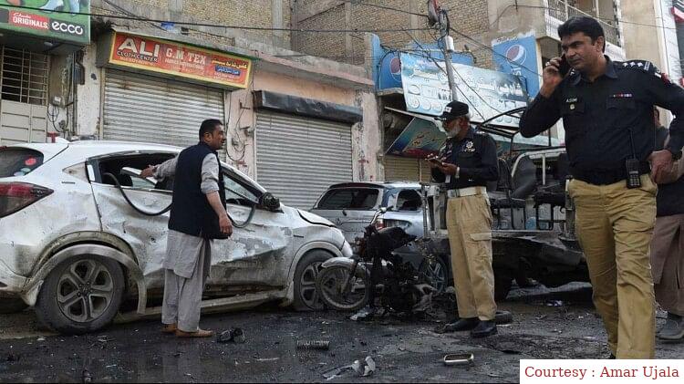 आतंकवादियों और सुरक्षाबलों के बीच बड़ी मुठभेड़।
