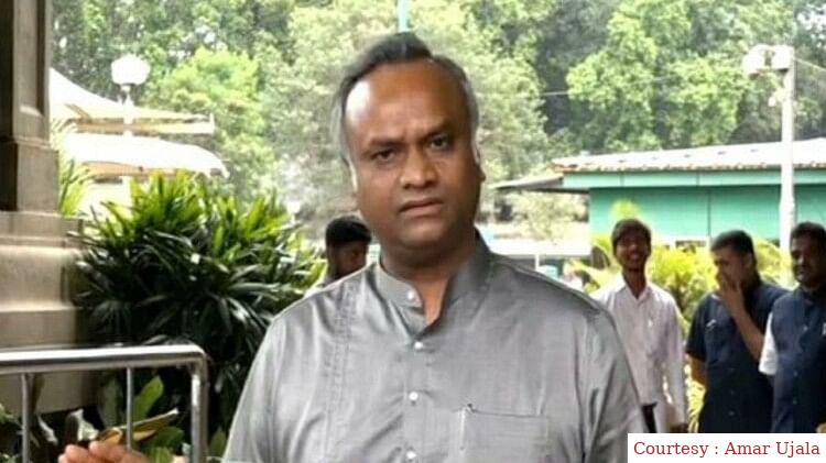 उदयनिधि के किये विवादित टिप्पणी के समर्थन में मल्लिकार्जुन खरगे का बेटा।