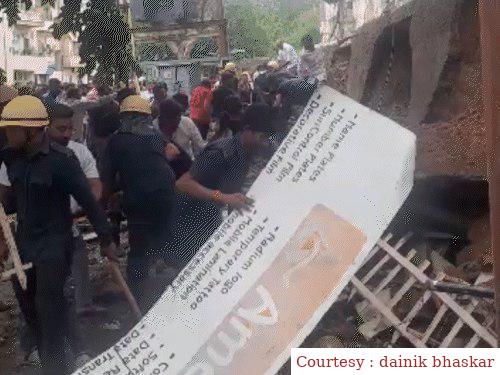 Many people were injured due to the balcony of the two -storey building, 10 shops are also grounded.