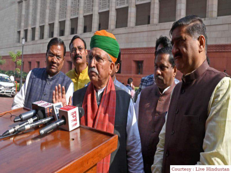 देश के जिला और अधीनस्थ अदालतों में पांच करोड़ से अधिक मामले लंबित।