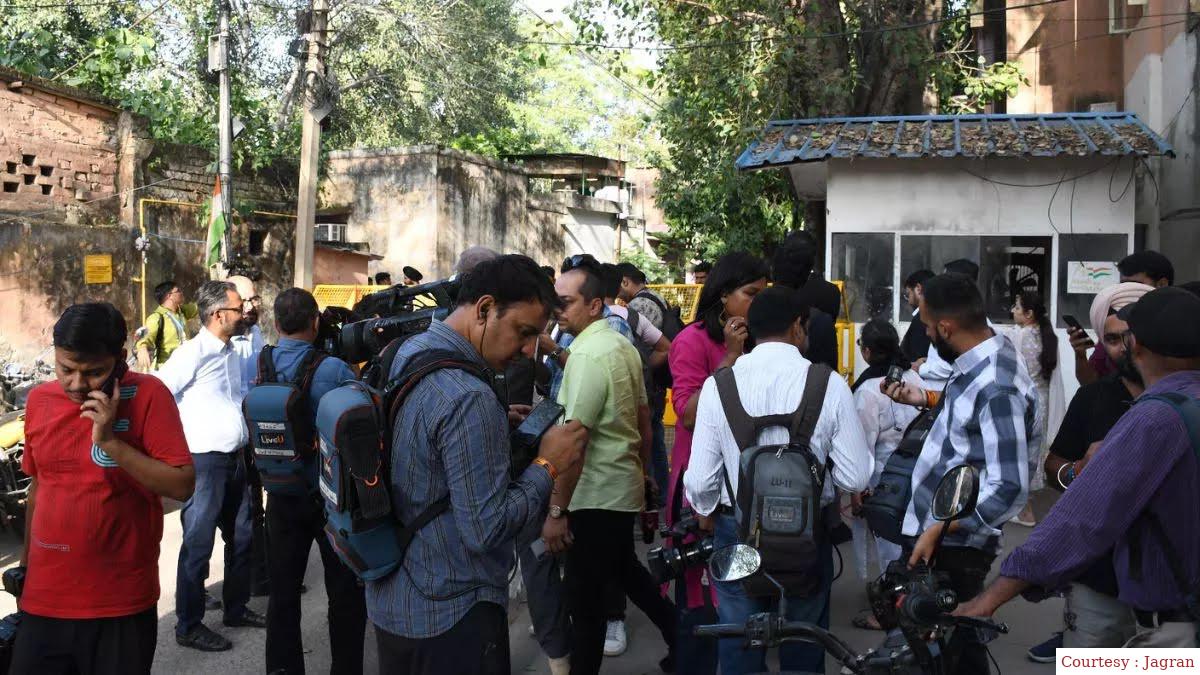 Newsclic founder journalist Prabir and his HR arrested