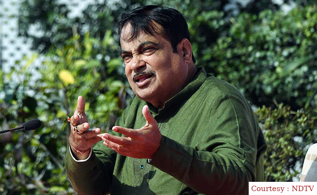 Nitin Gadkari refutes the claims of quitting politics