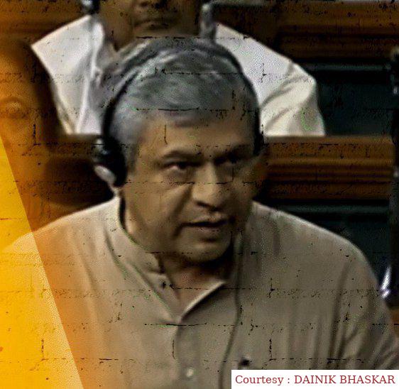 Opposition is raising controversy over personal data protection bill for privacy.
