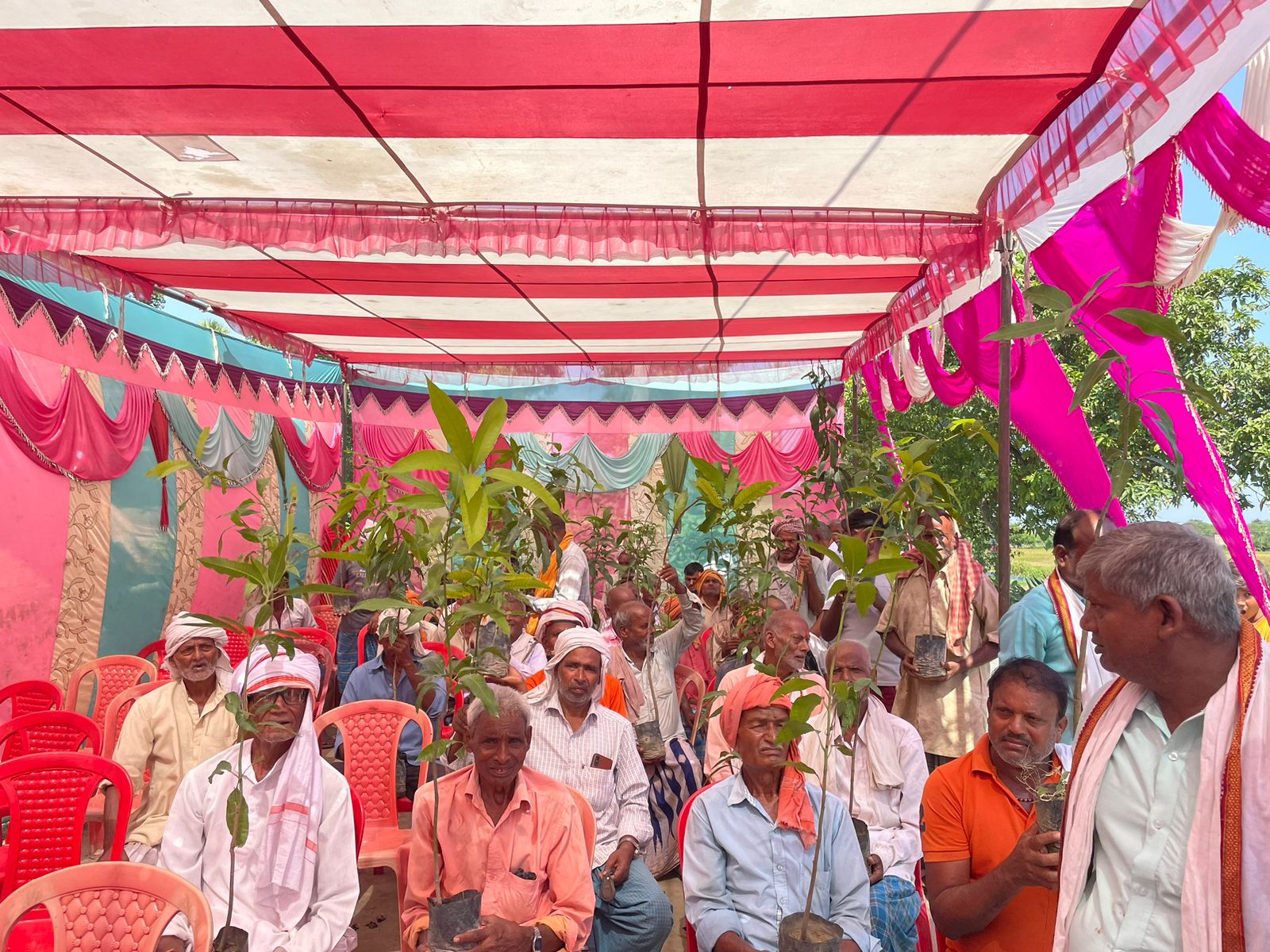 Organizing training camp for farmers.