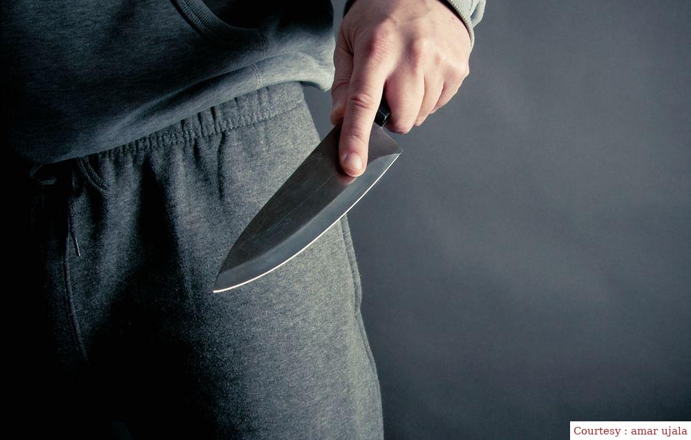 People killed by stabbing in train, suspected suspect.