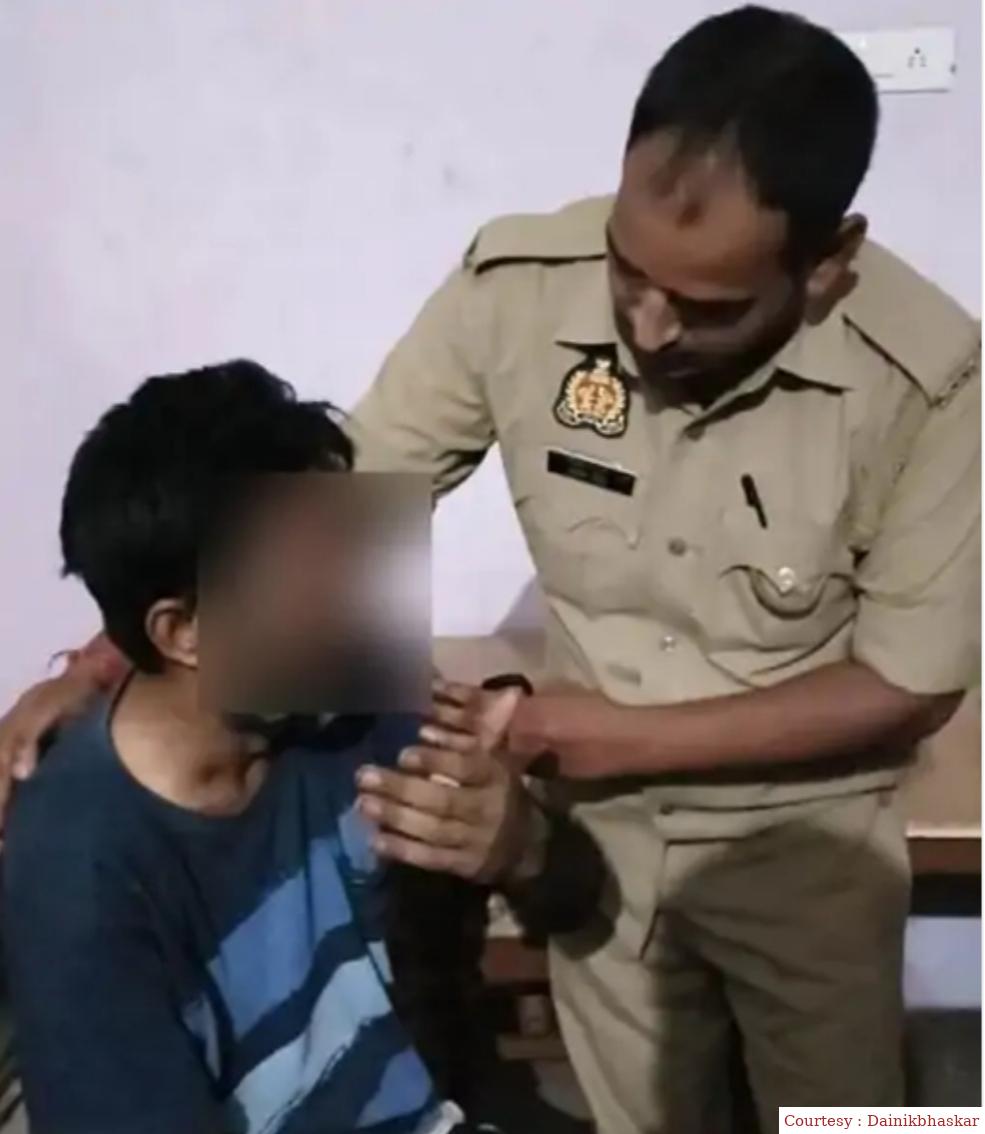 पुलिस ने 'दया स्टाईल' में दरवाजा तोड़ रोकी आत्महत्या। पत्नी की सूचना पर 5मिनट में पहुंची पुलिस।