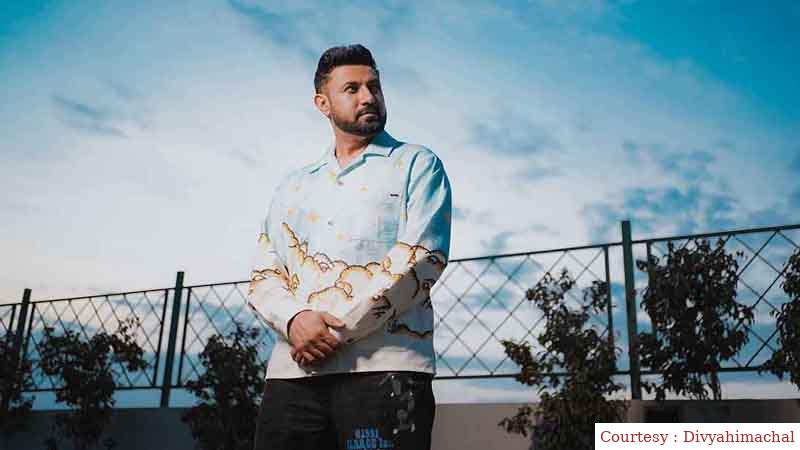 कनाडा में पंजाबी सिंगर के घर फायरिंग