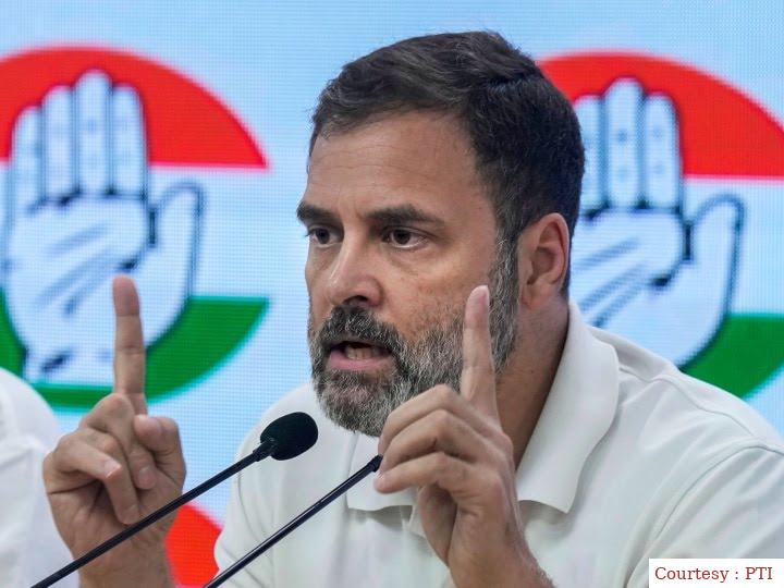 "नेहरू नाम से नहीं कम से जाने जाते हैं" : राहुल गांधी