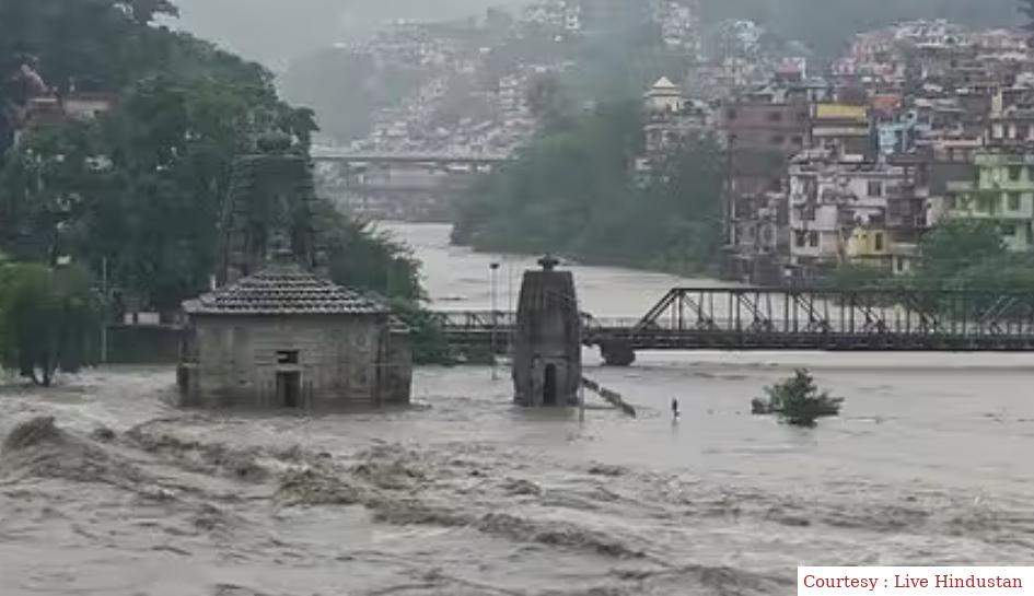 दिल्ली से हिमाचल प्रदेश तक बारिश का महाप्रकोप, 24 घंटे में ही 153 मिलीमीटर की बारिश हुई