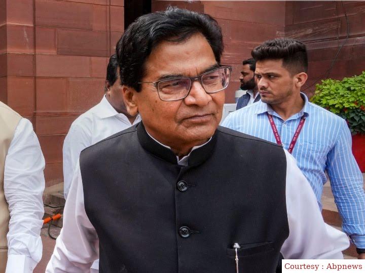 Ram Gopal Yadav said that Kamal Nath is a Chhutbhaiya leader