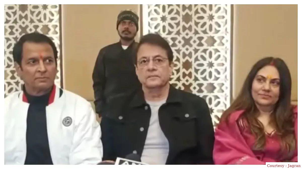 अयोध्या पहुंचे रामायण एक राम-सीता-लक्ष्मण