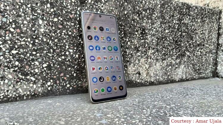 Reality 11 Series smartphones.