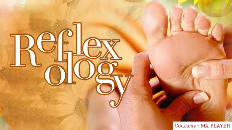 Reflexology: Awakening the Foot's Reflex Point to Bring Health & Well-Being - A Day at the Spa Collection