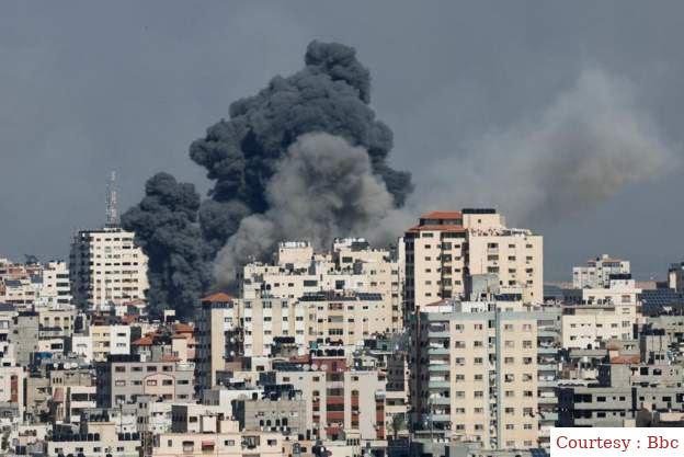 इजराइल और हमास में 22 जगहों पर जंग जारी,