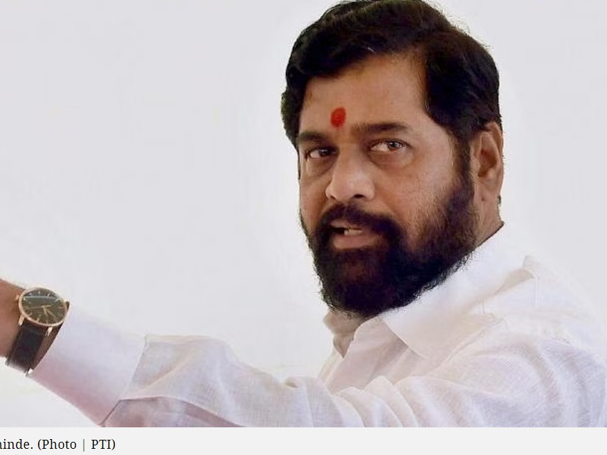 Shinde and Uddhav traded their charges over a crossover bid in numbers game