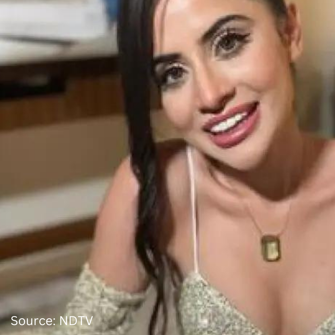 Urfi Javed turns into 'samosha