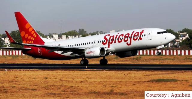 स्पाइसजेट की फ्लाइट में हुई लड़की से छेड़छाड़