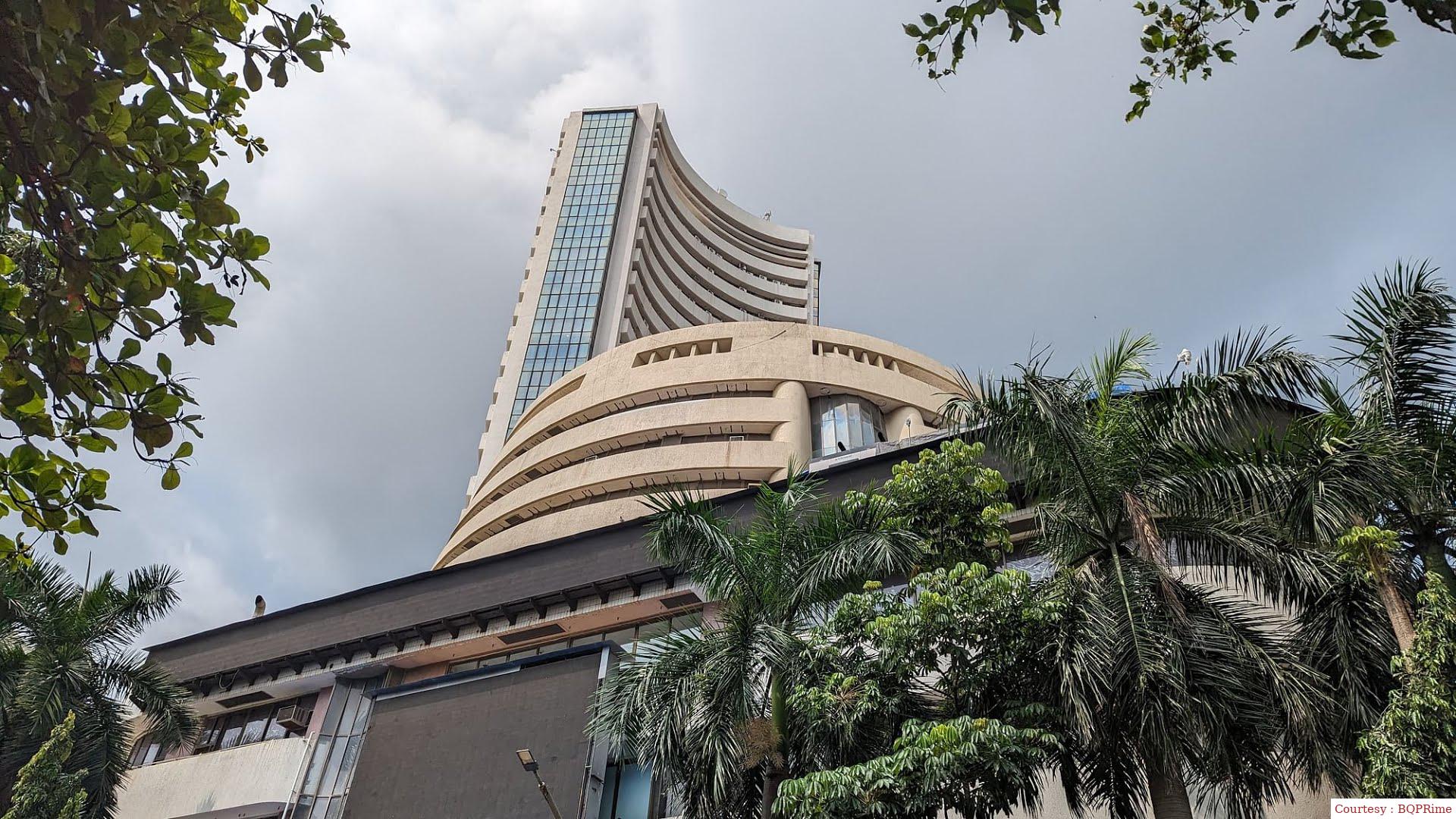 Stock market opened with decline, Sensex falls 200 points