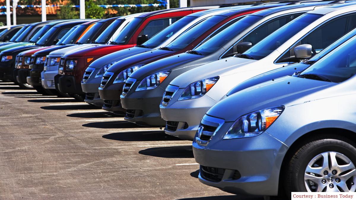 Take care of these things while buying a second hand car, you will get the best deal