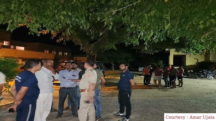 हाथरस में किशोरी के साथ सामूहिक दुष्कर्म।