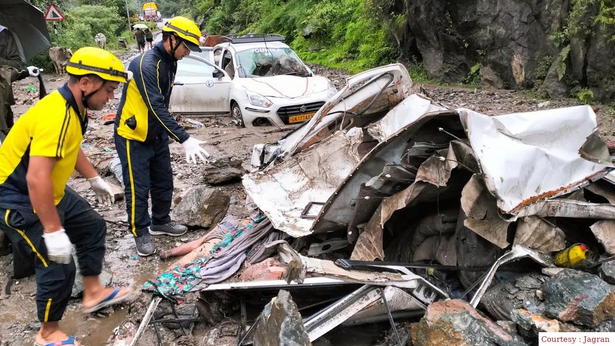 Tempo traveler accident in Uttarkashi: Four killed, six injured