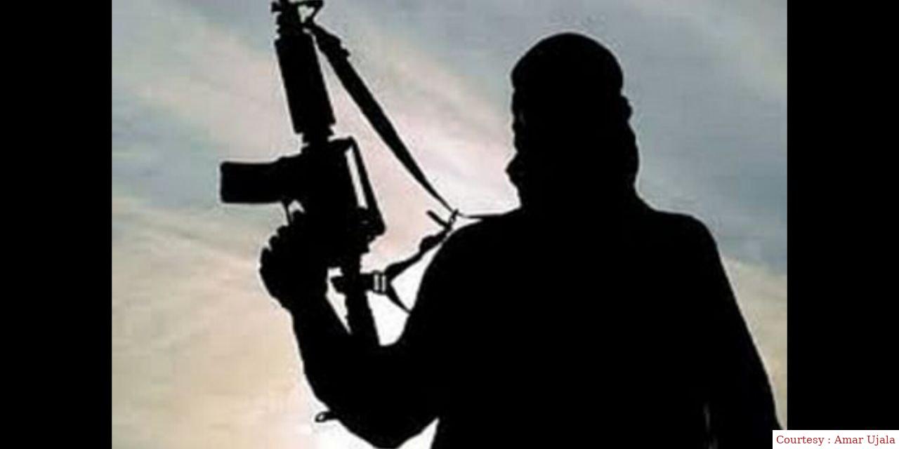 Terrorists attack on the house of Pakistan police officer.