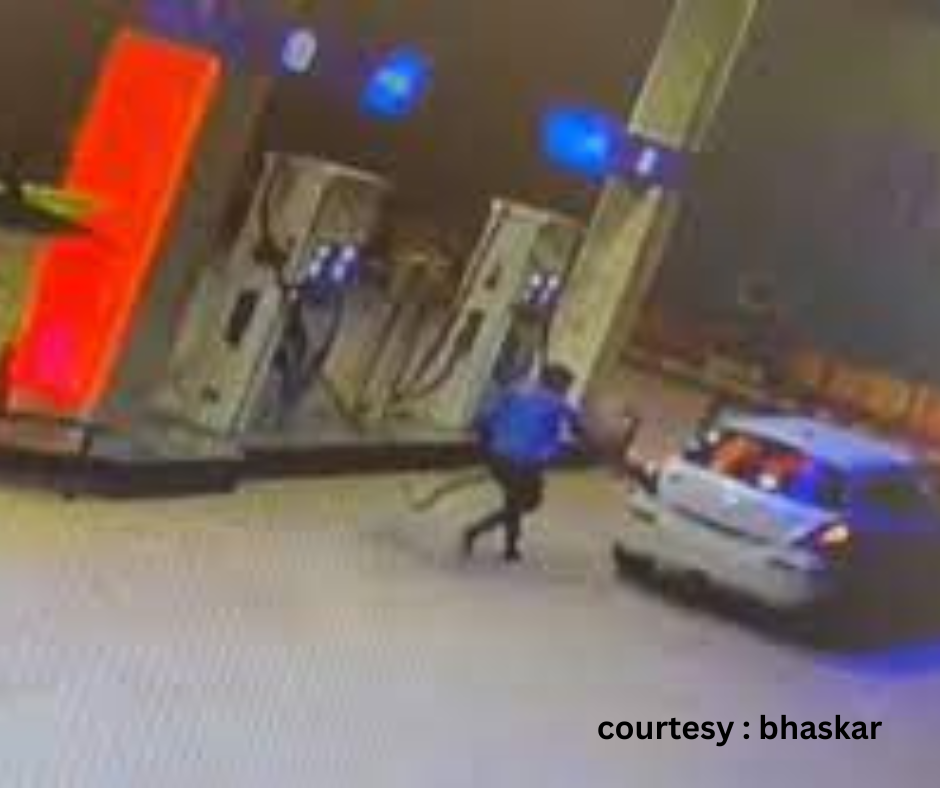 The car rider looted diesel on a petrol pump.