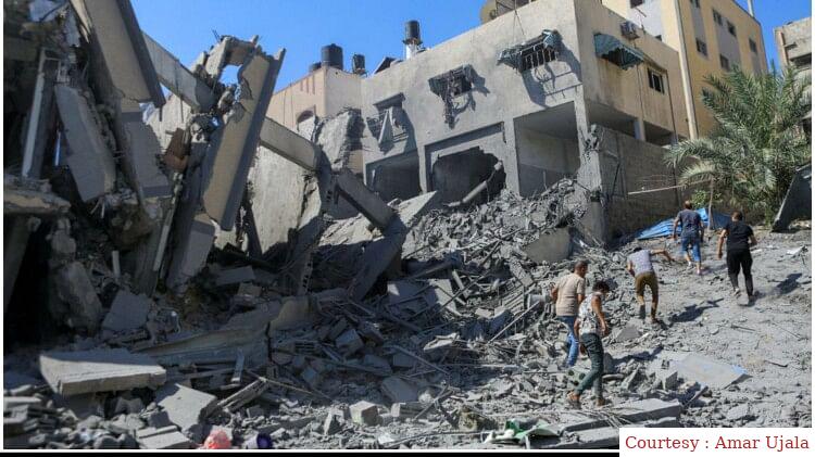 मिस्र सीमा पर मदद की उम्मीद लगा रहे है गाजा पट्टी के नागरिक।