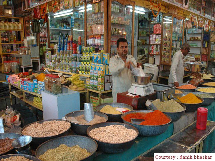 सरकारी आंकड़ों में बढ़ रही हैं महंगाई, दाल-चावल और दूध हुआ और महंगा।