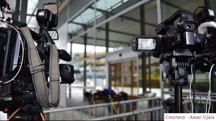 The emergency meeting of the BEA, said- the boycott of journalists has put their lives at risk.