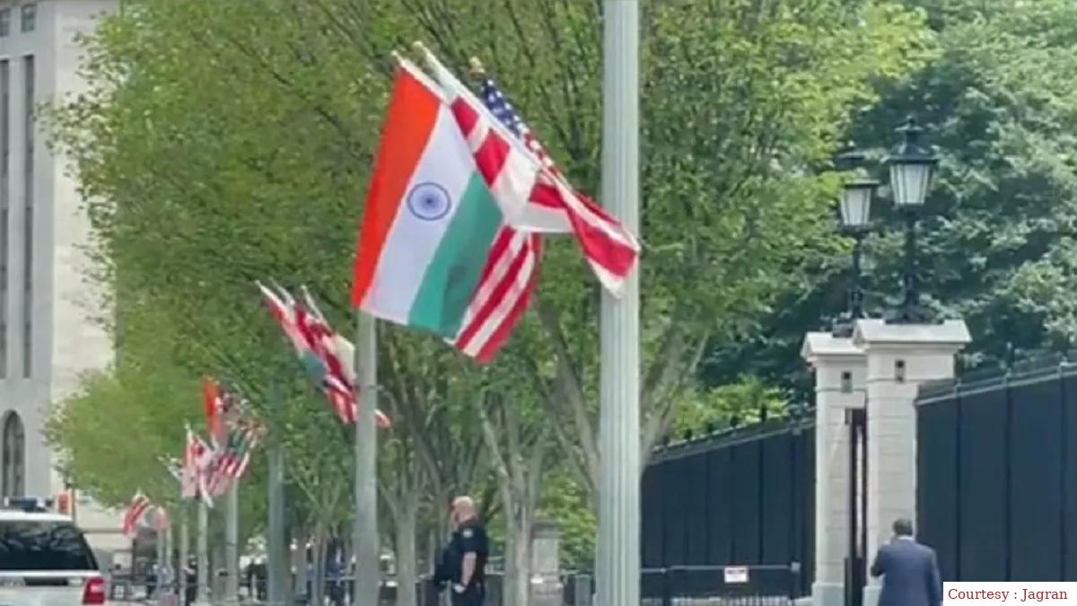 The main objective of strengthening relations between India and America