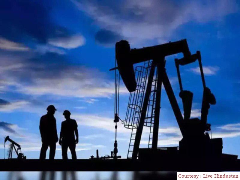 The price of crude oil below $ 70, the price of petrol and diesel is going to decrease.