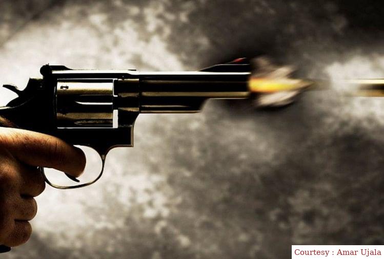 ड्यूटी पर तैनात सिपाही ने तमंचे से किया फायर, एसएसपी ने किया निलंबित।