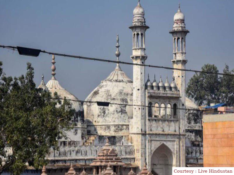 सुप्रीम कोर्ट ने मुस्लिम पक्ष को ज्ञानवापी में पूजा के आदेश के खिलाफ सुनवाई से किया इनकार।