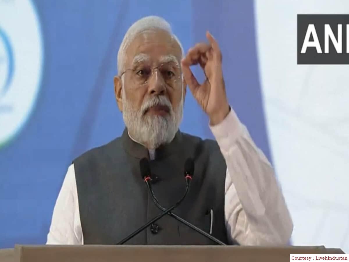 There has been a conspiracy to discredit Gujarat: PM Modi