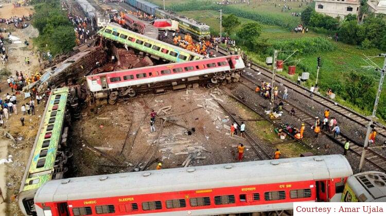 Three railway officials were arrested by CBI. Learn in which streams are the allegations?