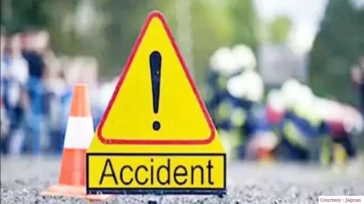 गोरखपुर सड़क हादसे में तीन युवकों की मौत, दो युवक घायल; अस्पताल में उपचार जारी