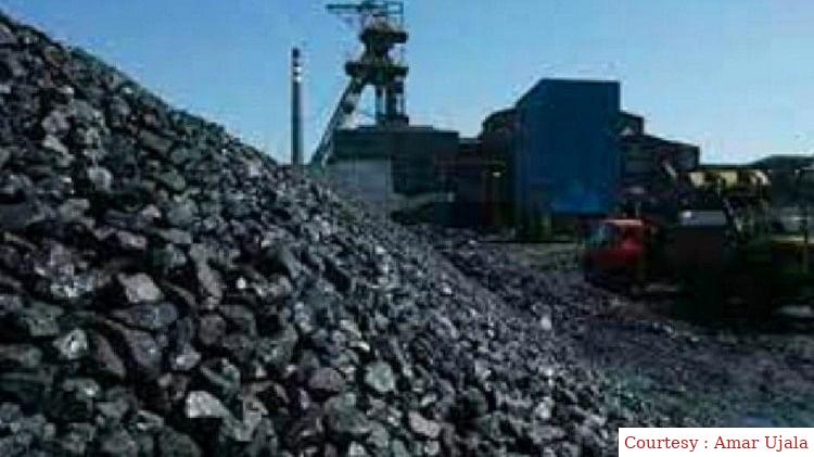Two laborers killed under machine in mining.
