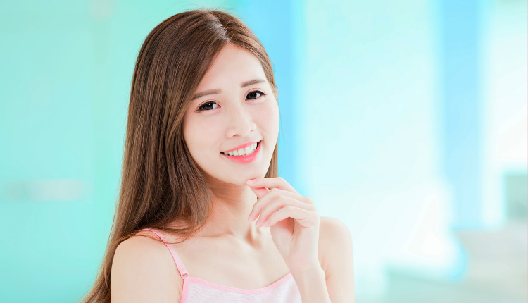 चाहिए गोरी रंगत और ग्लोइंग स्किन तो कीजिये इस ब्यूटी टिप को फॉलो