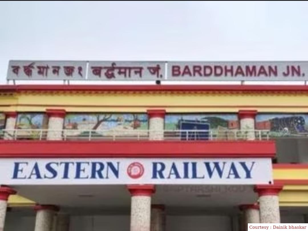 Water tank falls at Bridhaman railway station in Bengal, 2 people died