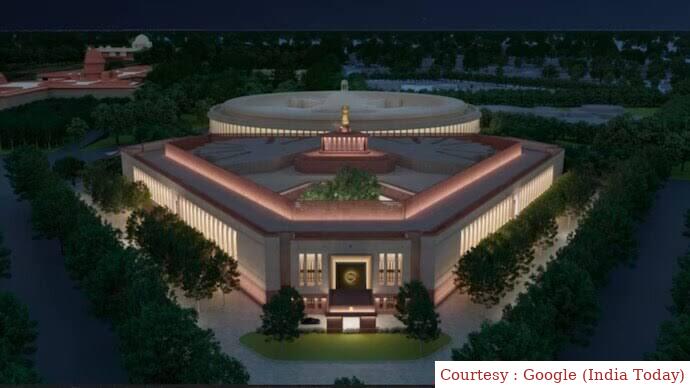 What are the views of Pakistanis on the new Parliament House?