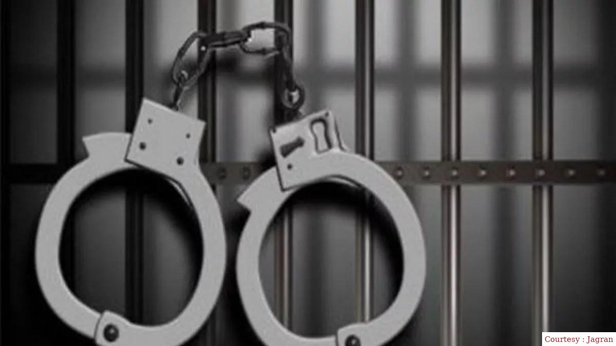 चलती ट्रेन में महिला के साथ छेड़छाड़।