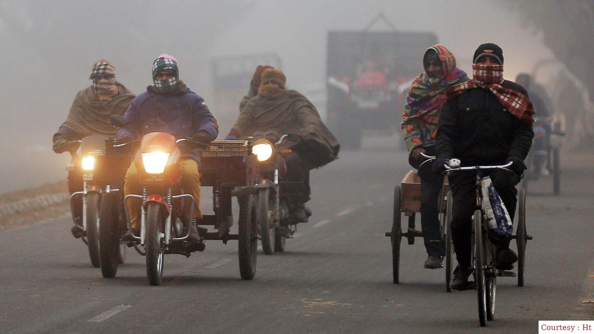 Yellow Alert Issued as Bone-Chilling Cold Wave Grips Delhi