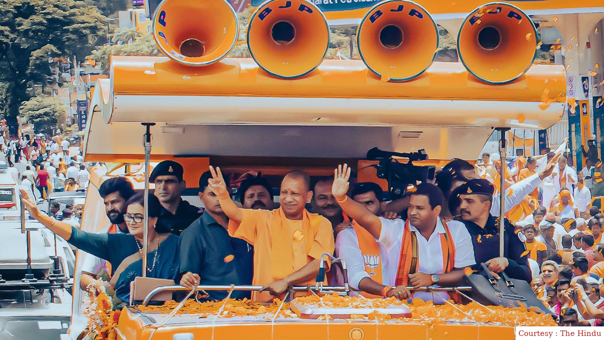 Yogi Adityanath takes part in Karnataka Assembly elections rally