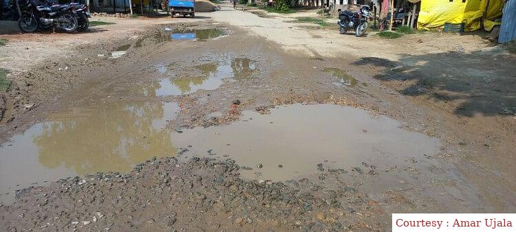 150 सड़कें क्षतिग्रस्त: एक्सप्रेसवे के निर्माण में दिखे बड़े हादसों के आंकड़े।