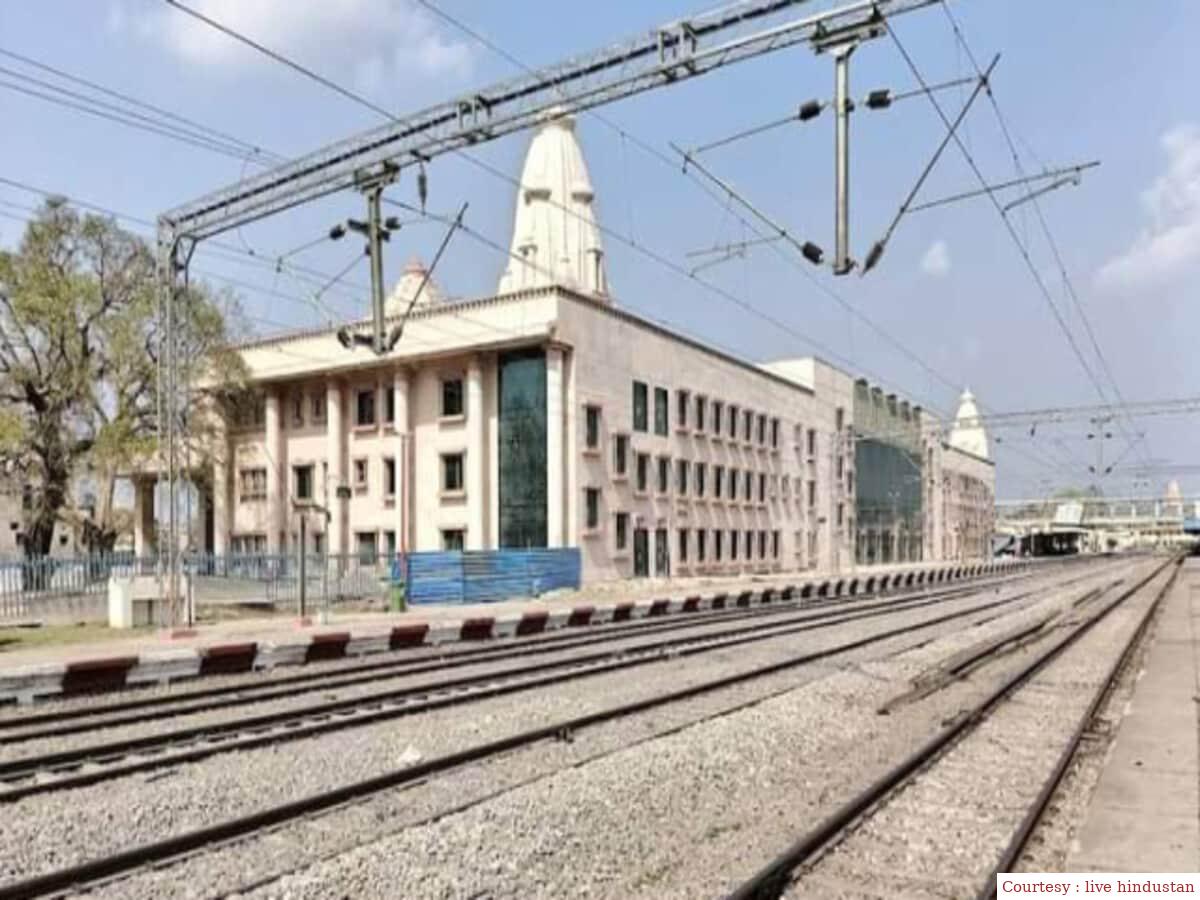 A grand railway station like Ram temple is being built in Ayodhya.