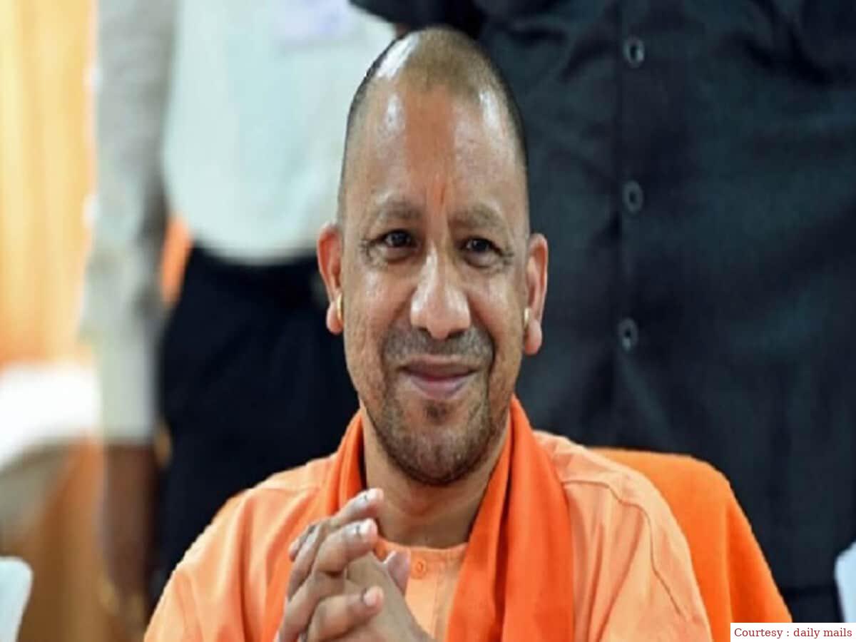 अयोध्या : रामलला के दरबार में सीएम योगी ने लगाई हाजिरी।